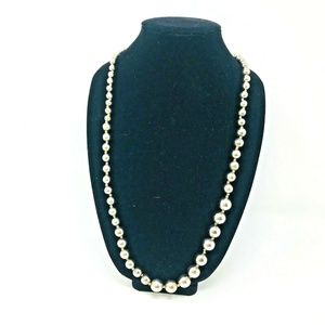 Vintage Carol Dauplaise  Graduated Bead Necklace‎